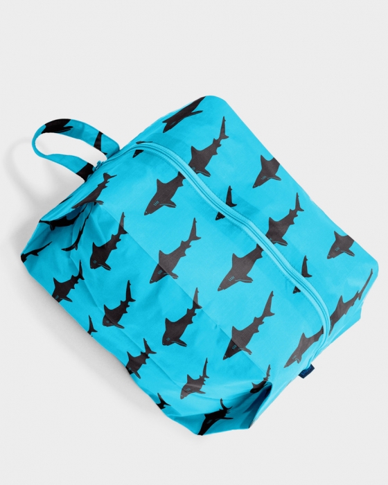Large 3D Zip Blue Shark