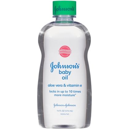 JOHNSON'S® baby oil with aloe vera & vitamin e