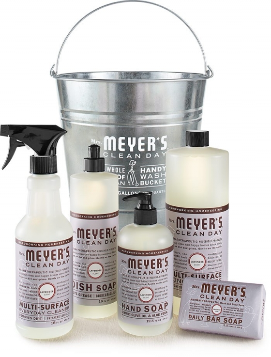 LavenderCLEANING GIFT BUCKET